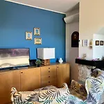 Bnbook Casa Luccio Vistalago Διαμέρισμα *