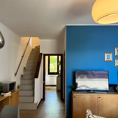 Bnbook Casa Luccio Vistalago Апартаменты Испра