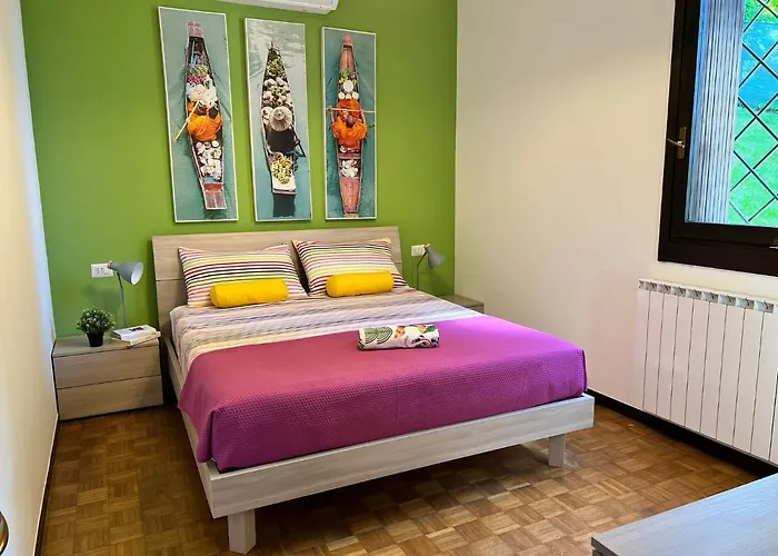 Bnbook Casa Luccio Vistalago * Испра