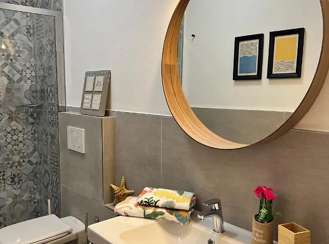 Bnbook Casa Luccio Vistalago * Испра